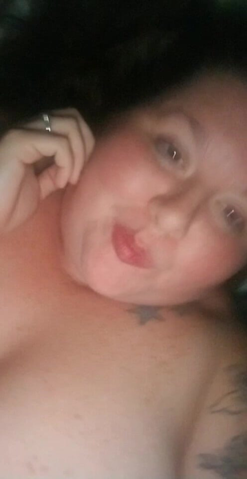 BBW Laurellie93 using Lush 3!!