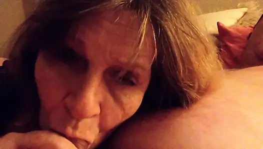 Классическая бабушка Angel сосет член Кармен, подборка