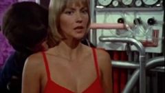 1973 की फ़िल्म एल्विन पर्पल से नग्न दृश्य