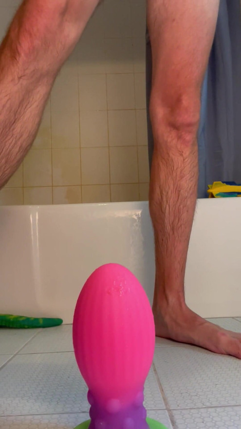 Extreme Prolapse XL Xeno Egg Rosebud | Clip 2