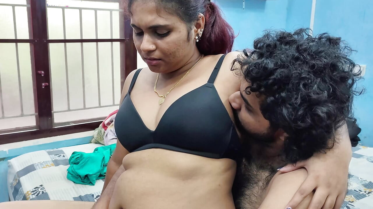 Buceta beija e peitos beijam romance
