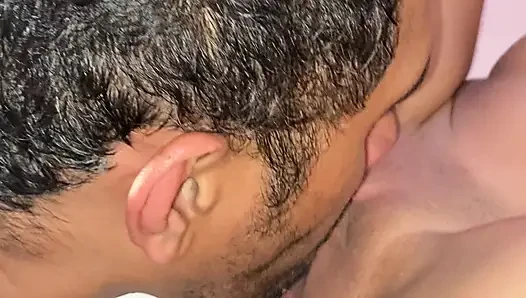 Adik tiri kolombiaku memeknya habis-habisan sampai aku crot di dalam