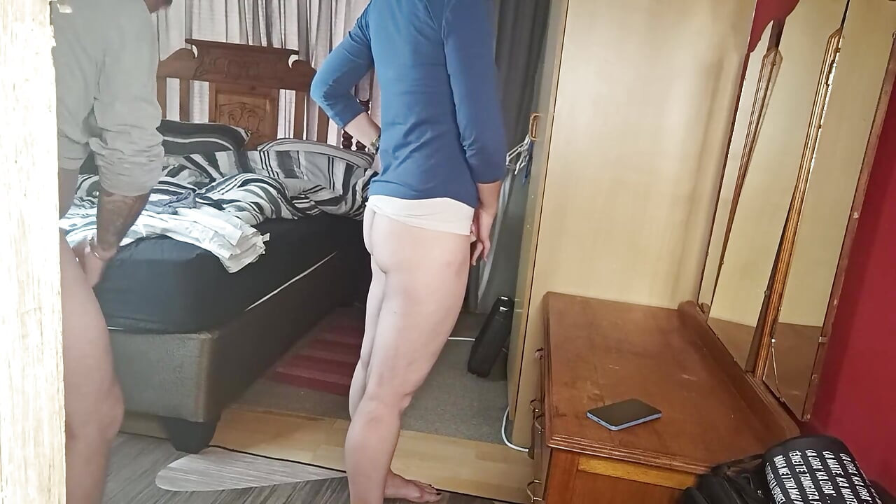 Sexxxfilled Lunchbreak dan Handjob.girls Hanya Mahu Dipenuhi Dengan Air Mani