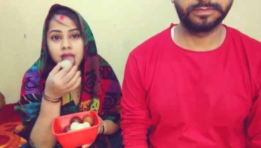 Indisches bhabi von Dewar abspritzen hindi Audio gefickt