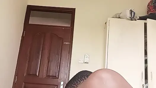 Azgın düzgün vücutlu hatun