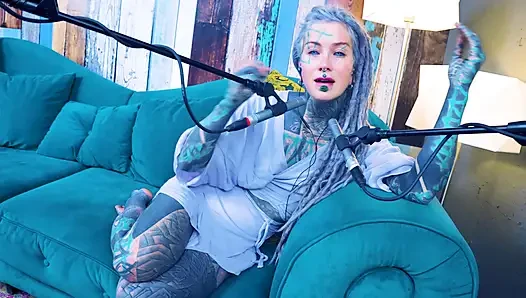 Aku lagi ngomongin tentang s - shame - asmr podcast sfw lagi ngobrol sama model tato rambut gimbal gotik