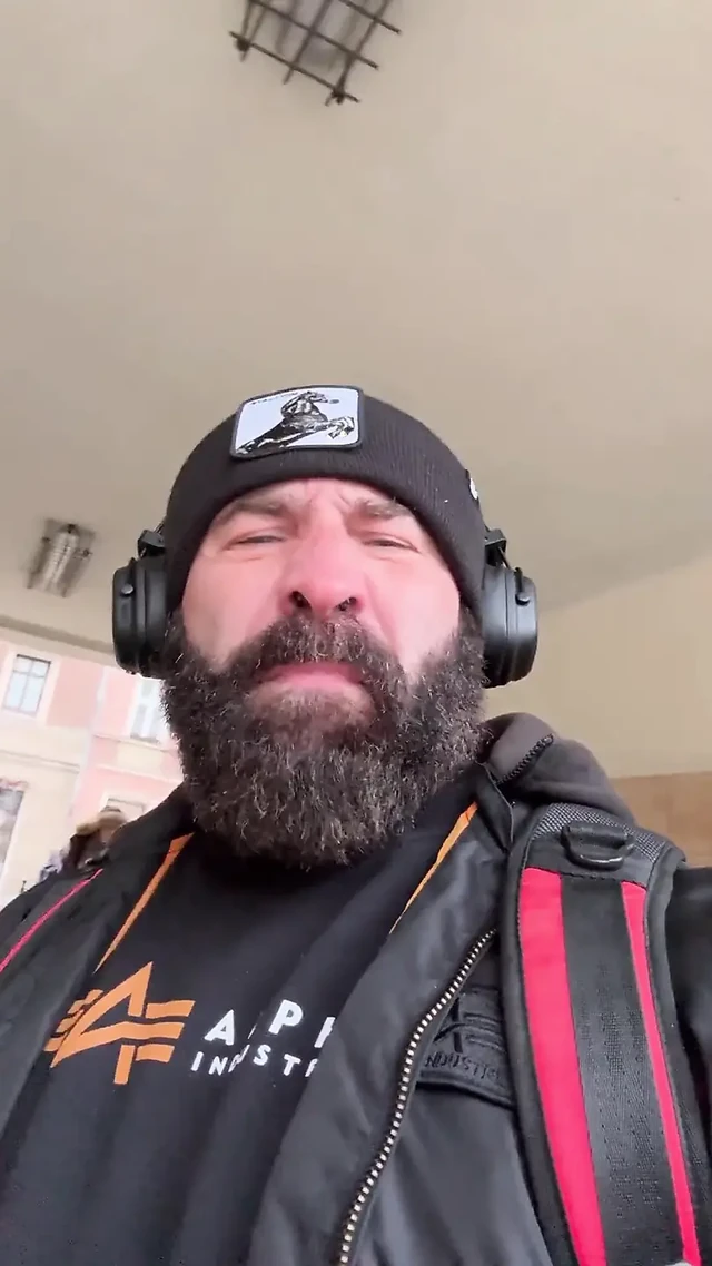 Muscle Gay Bear Winter Wank - Cock Ring Stroking & Big Balls Cumshot