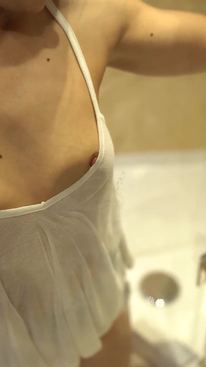 ルイーズT - ウェットニップ