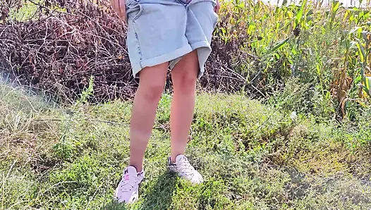 İşeme derlemesi. Altın Yağmur. Kadın egemenliği sidik. Tıraş amcığı. Ep 10320