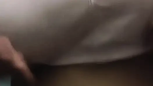 Göğüslerimi seviyorsun