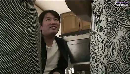 Housekeeping Wife - Stepmom-like and Irresistibly Sexy - Ep 6