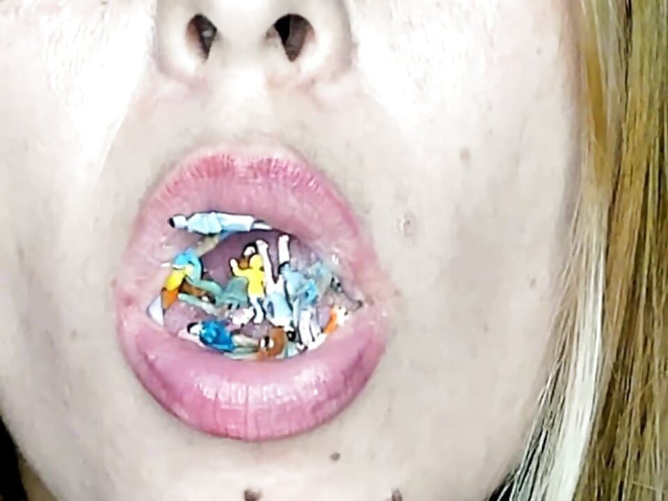Эндоскопия!! Giantess проглотила 25 членов одновременно
