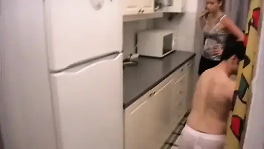 Я хочу, чтобы моя кухня блистала, раб!