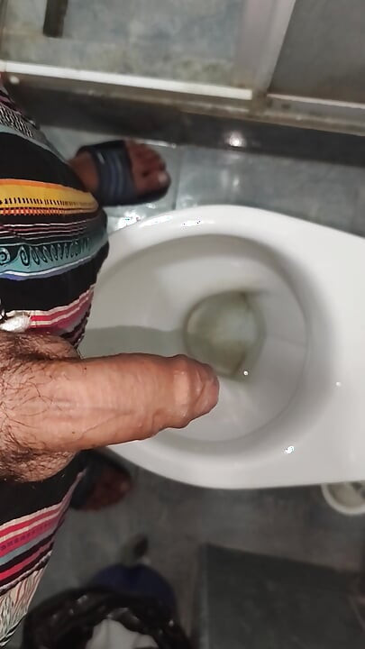 Beautiful Twink Jerks off in a Toilet