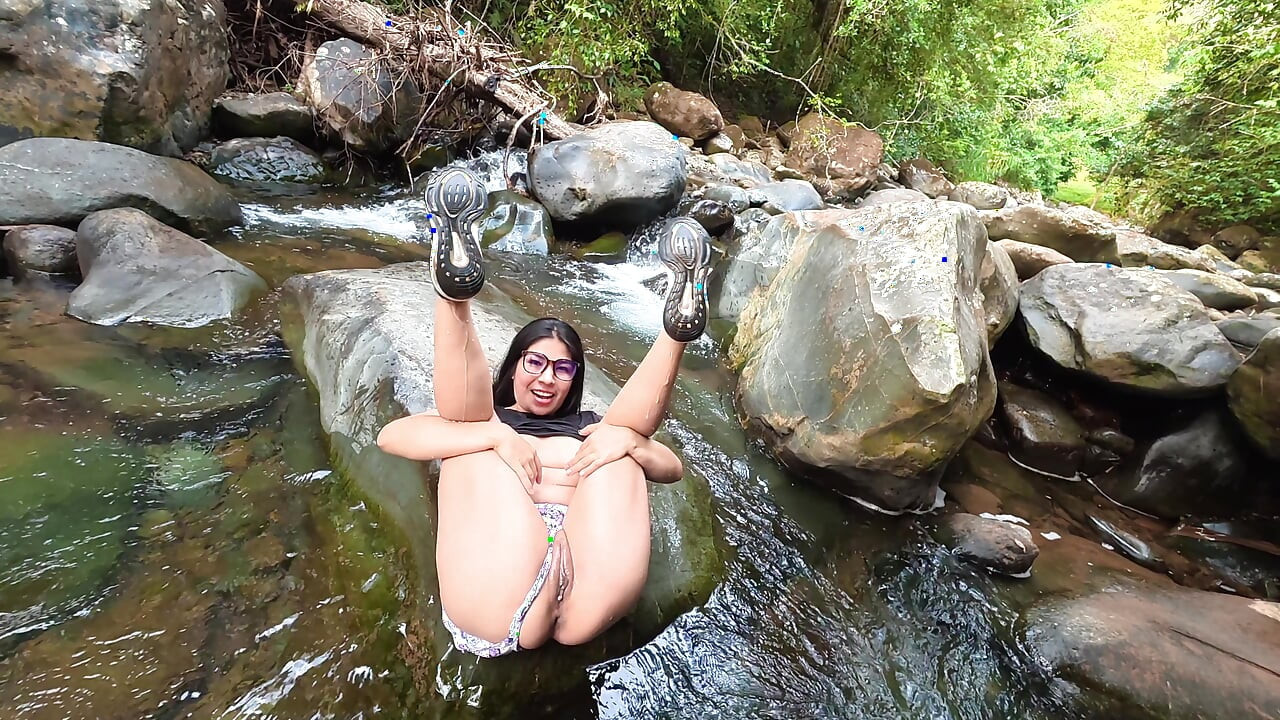 PART ONE fucking in the river.. SEX IN PUBLIC a madness lets her face be filled with cum
