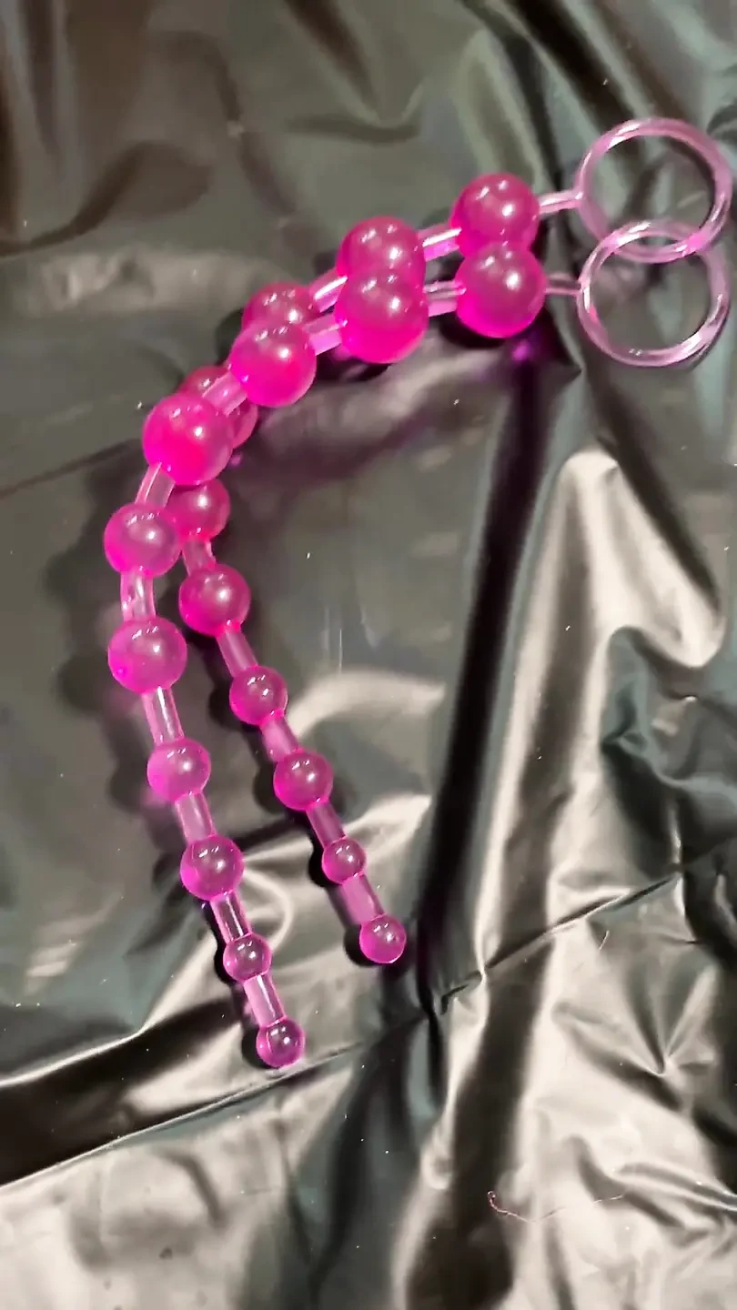 Cute BBW Obsessed with Anal Beads