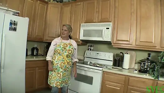 Models: Bridgett Lee & Daniel Plump Step-nana Takes Care of Horny Step-grandson Fresh Out of Boot Camp