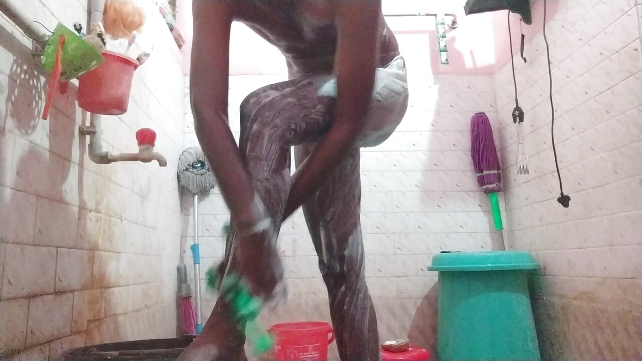 Tamil10inchesbbc seksi vruća kupka