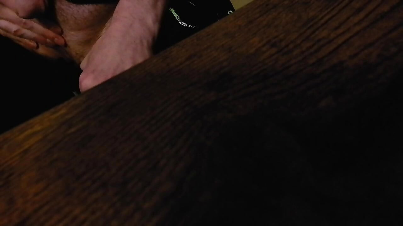 Крепкая схватка с поглаживаниями и камшотом в конце