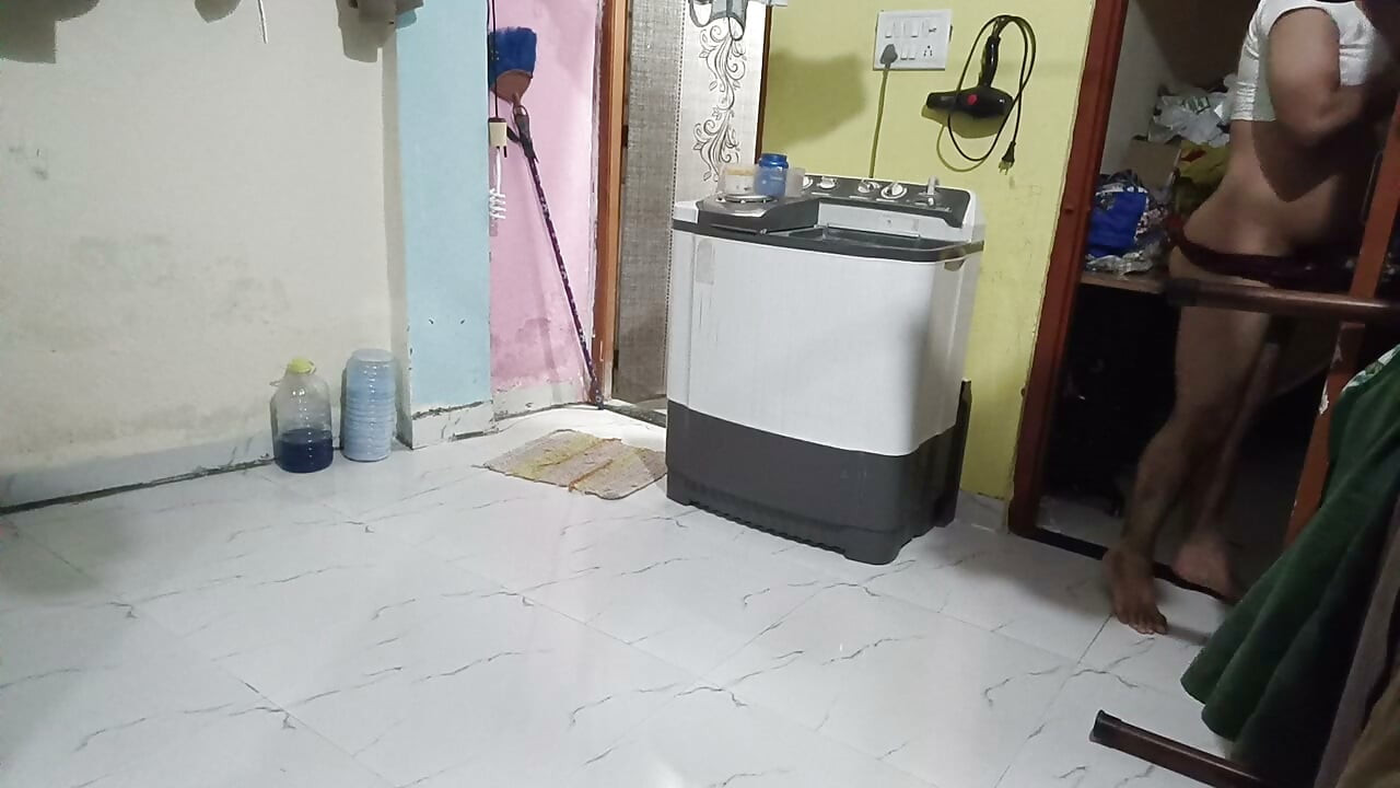 Wife ka blouse pahankar penis ki masaj ki