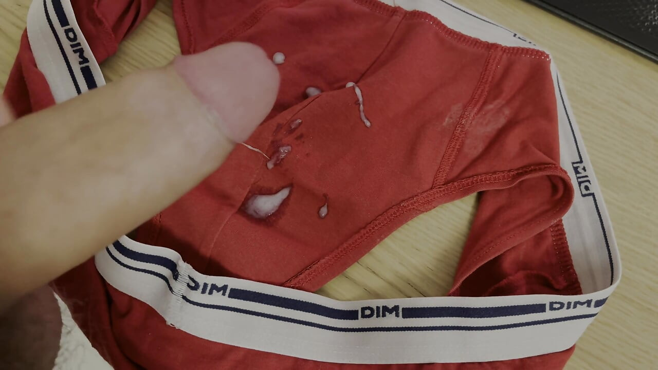 Cumming in My Red Briefs