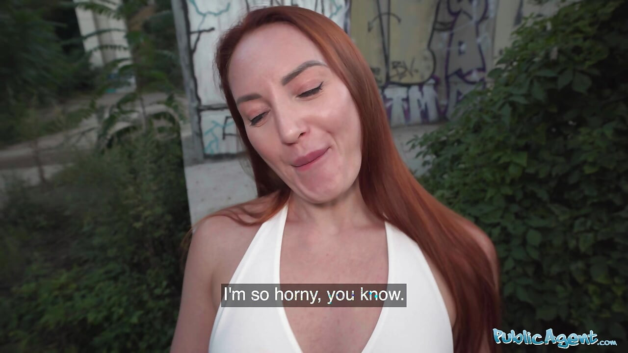 I Fucked the HOT PIZZA GIRL on Her Lunch Break - Public Agent