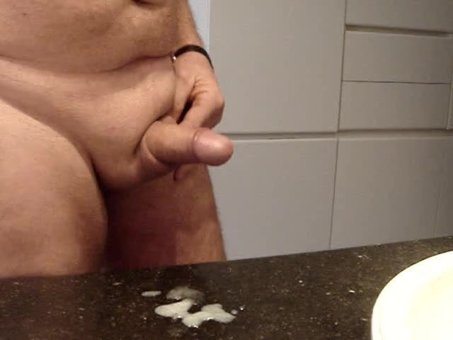 Jerking to cum