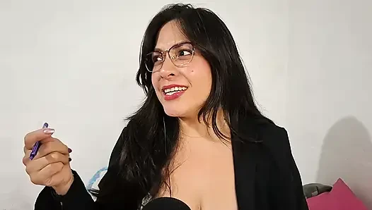 ASMR ROLLENSPIEL FLIRTY INTERVIEW