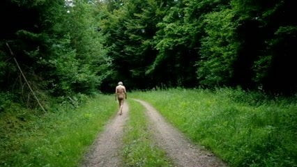 Nackt In Eifel Spazieren