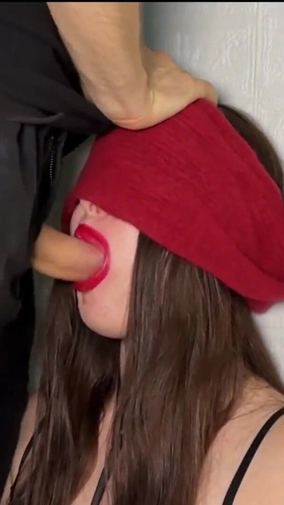 ΠΑΙΧΝΊΔΙ ICE CRAM. Η StepSister καλύπτεται με CUM στο τέλος του Game of Taste - Cumshot on Face | Κλιπ 1