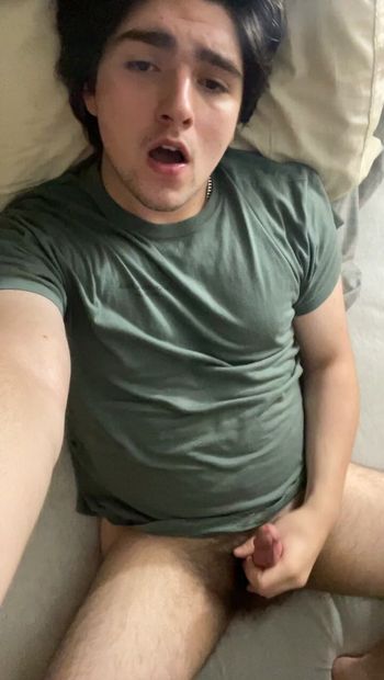 20 year old Cumming all over his shirt