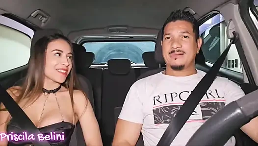 Pasangan bercinta di perjalanan setelah ayunan meniduri pantat dan vagina