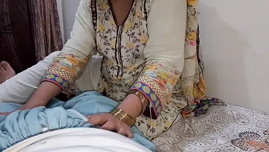 Schöne Desi dorftochter und schwiegervater sexvideo