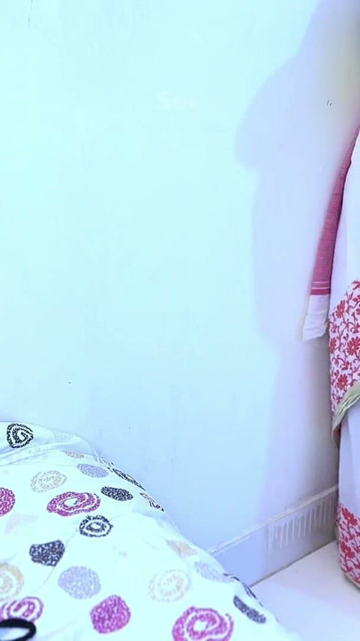 Ayesha Bhabhi'yi Devar'ı yeni sari bluz giydiğinde sertçe sikti | Bölüm 1