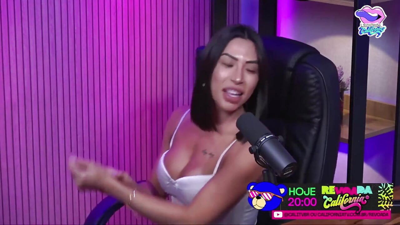 Podcast Revoada - Beatriz Miuky