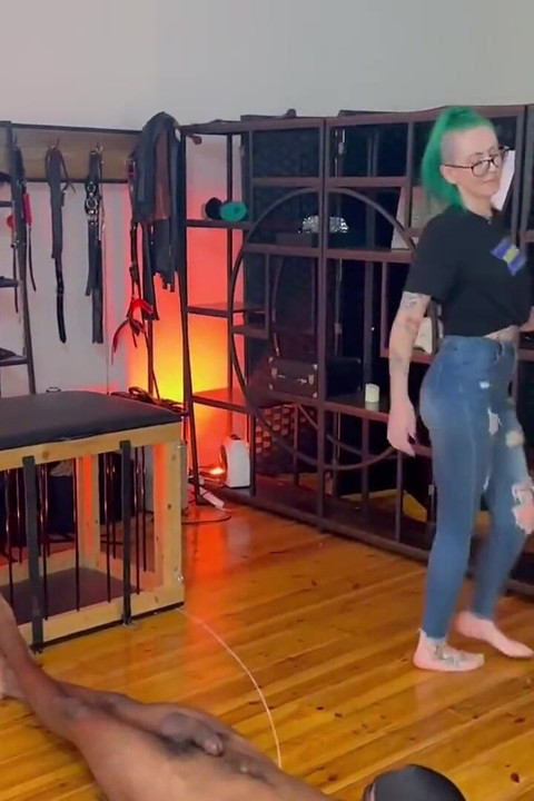 Temptress Nightshade - 1st Time Squish (hd 1080p Mp4)