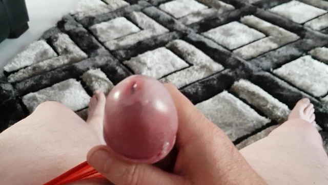 HUGE CUMSHOT IN RED PANTIES