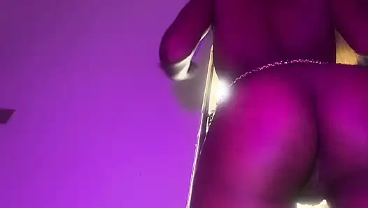 Twerk becerilerinin ateşli zenci şovları bakış açısı yakın çekim bölüm 1