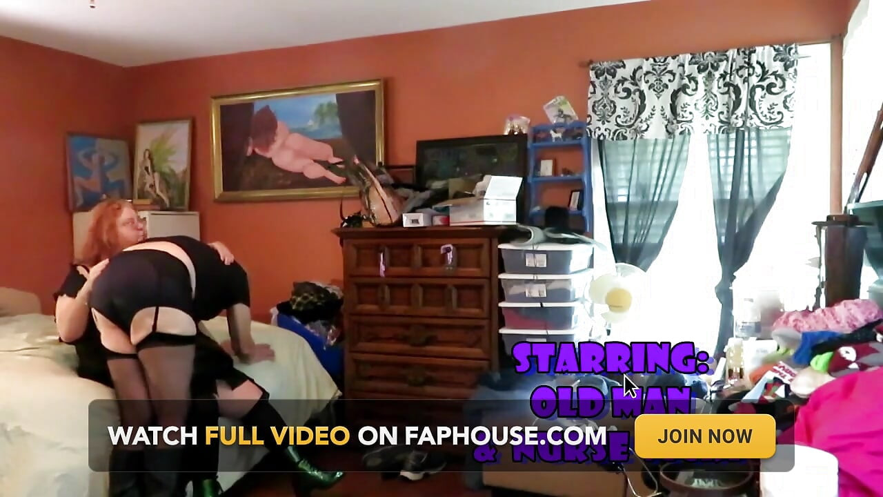 Spank My Sissy Sub's Ass !