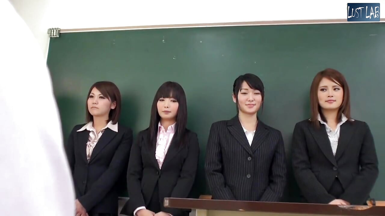 抗えない魅力 - 彼の反応が欲望の予期せぬ教訓へとつながる パート4