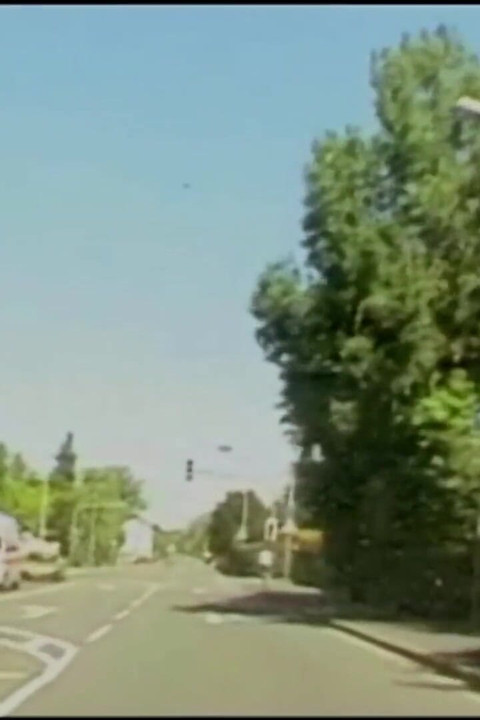 เธอเป็นสาวฝรั่งเศสที่ได้รับเย็ดรูตูดแน่น ๆ ของเธอ