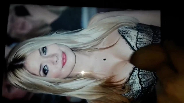 HOLLY WILLOUGHBY TRIBUTE