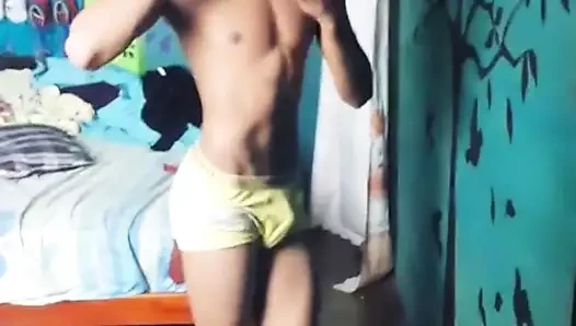 Genç latin seksi