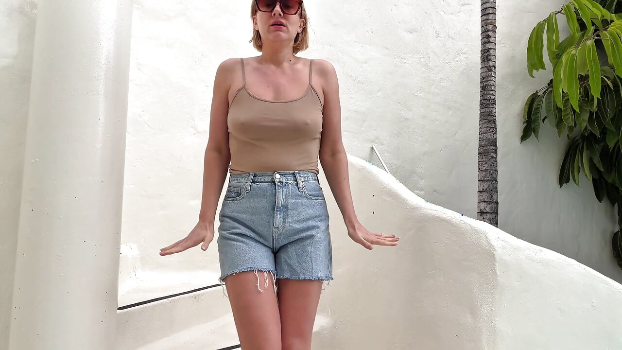 Desperate Wetting Denim Shorts on the Terrace: Can't Hold It Anymore