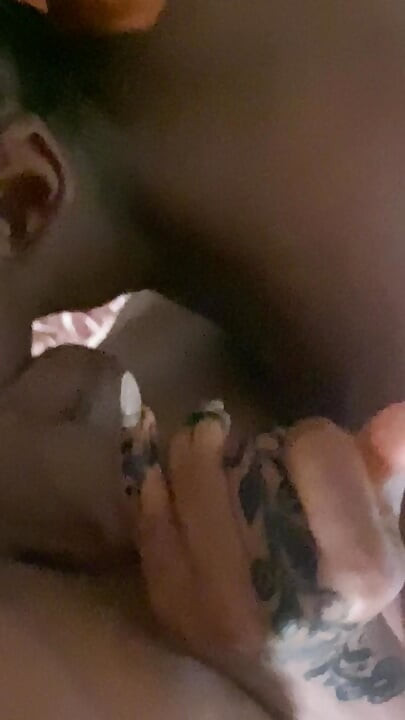 DSL Pink Lips Black 18 din gamle tenåring gir slurvete Head To Hard BBC Facefuck ibenholt nærbilde