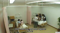 Japonaise CMNF, blague à l'hôpital, émission de télévision
