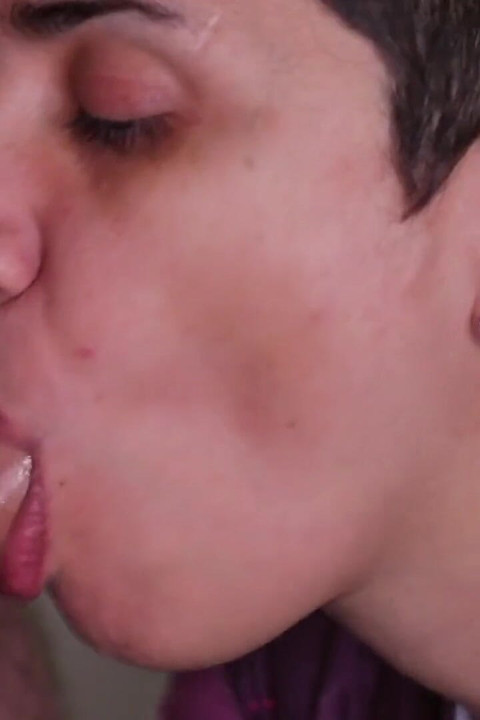 No Makeup - Cum on Chocolate Bite
