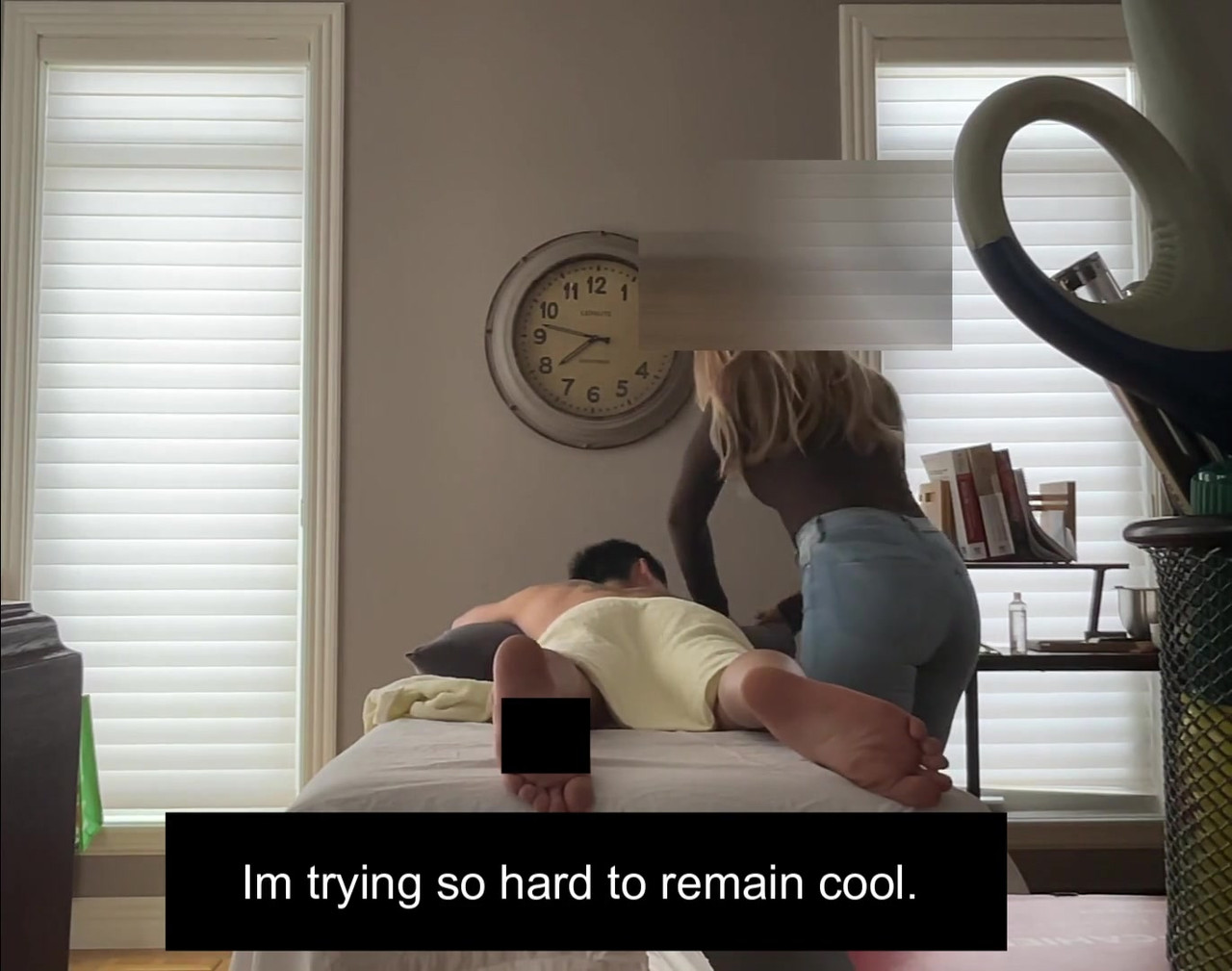 正统的frenchxrussian实习生rmt被巨大的亚洲鸡巴勾引 第一次约会