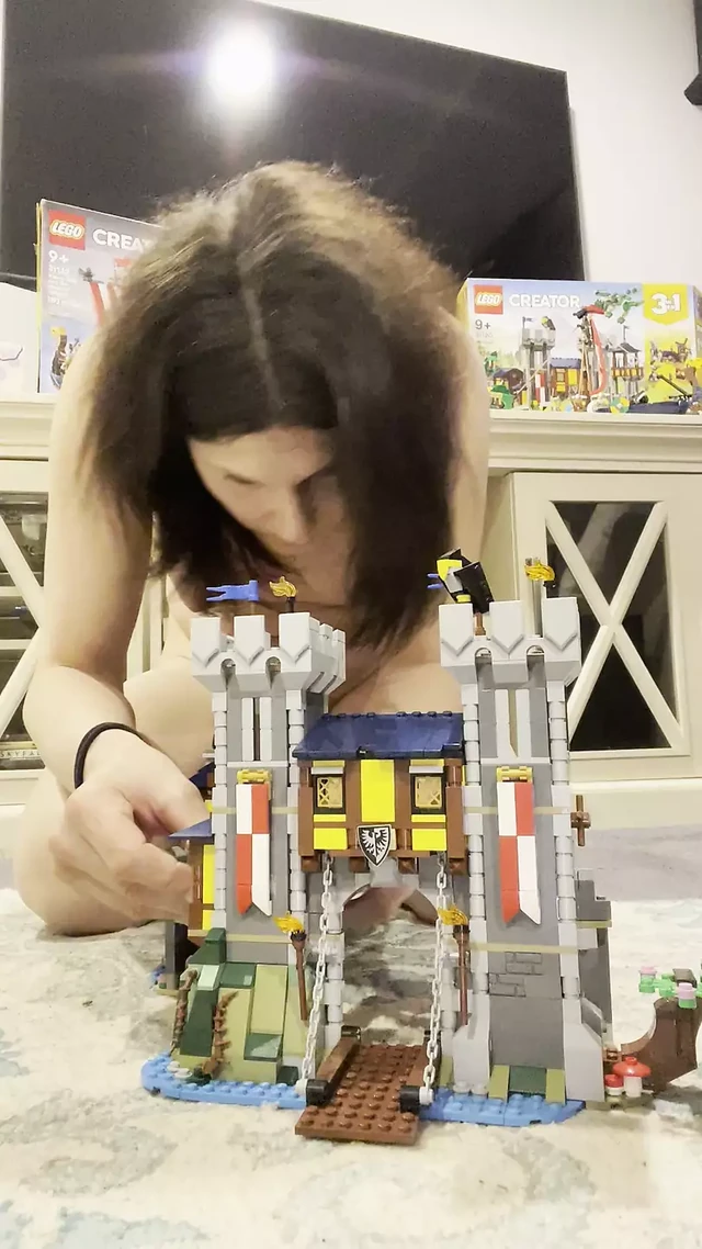 Naked Lego Review - Medieval Castle (31120) & Viking Ship (31132)