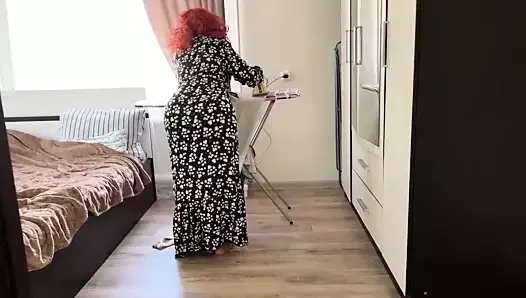 Milf is ironing clothes and feels that there will be anal sex with her big butt